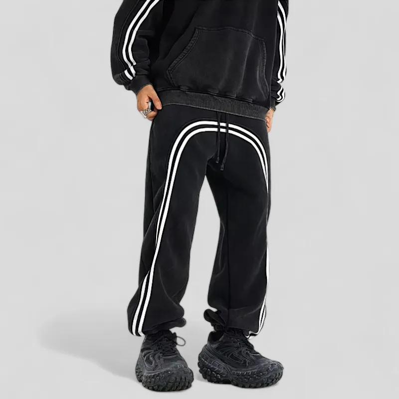 Baggy fleece sweat pant with graphic stripe