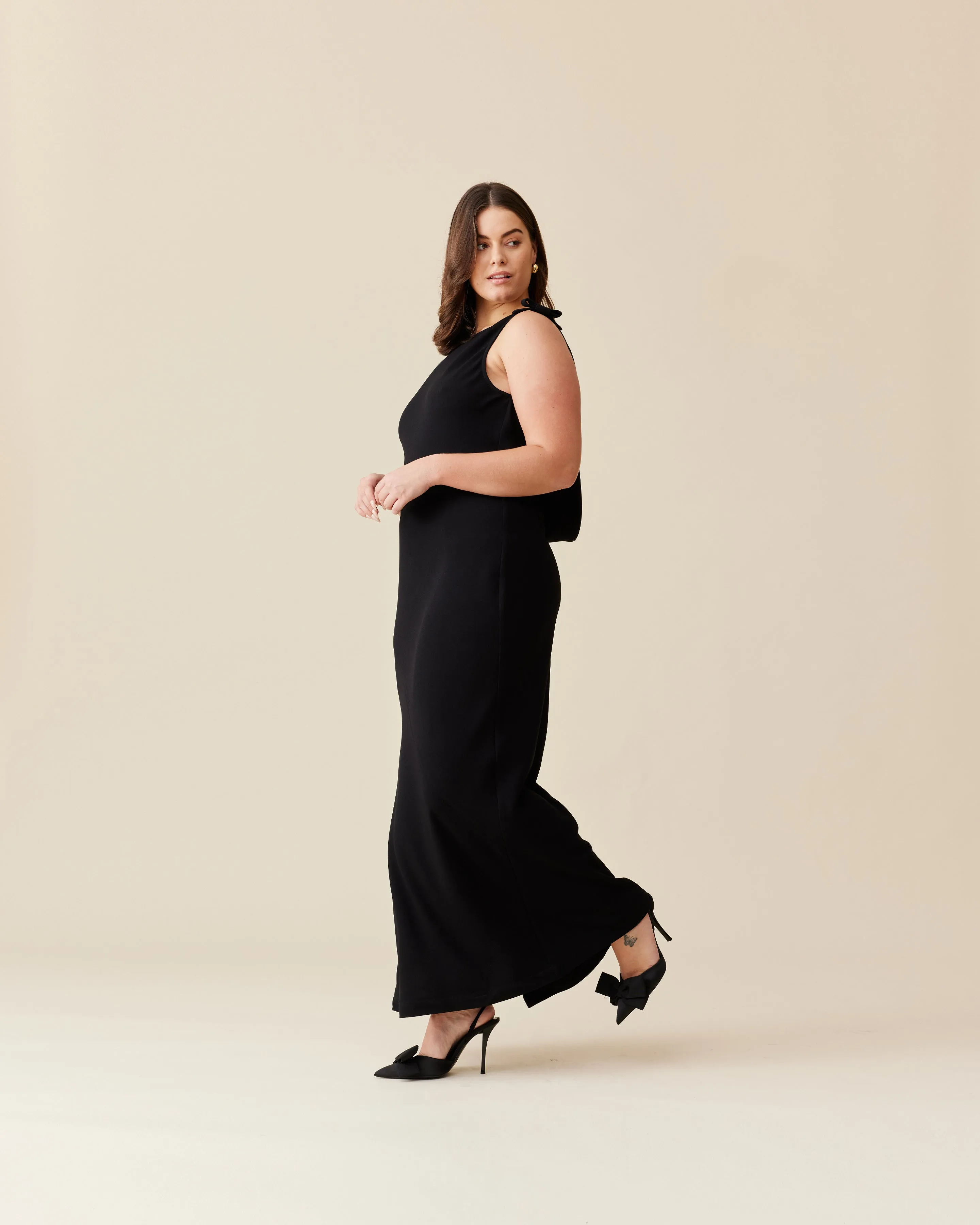 BLACK TIE GOWN BLACK BLACK