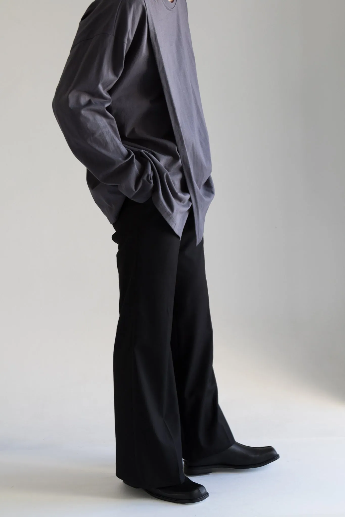 boot-cut long slacks  HL1040
