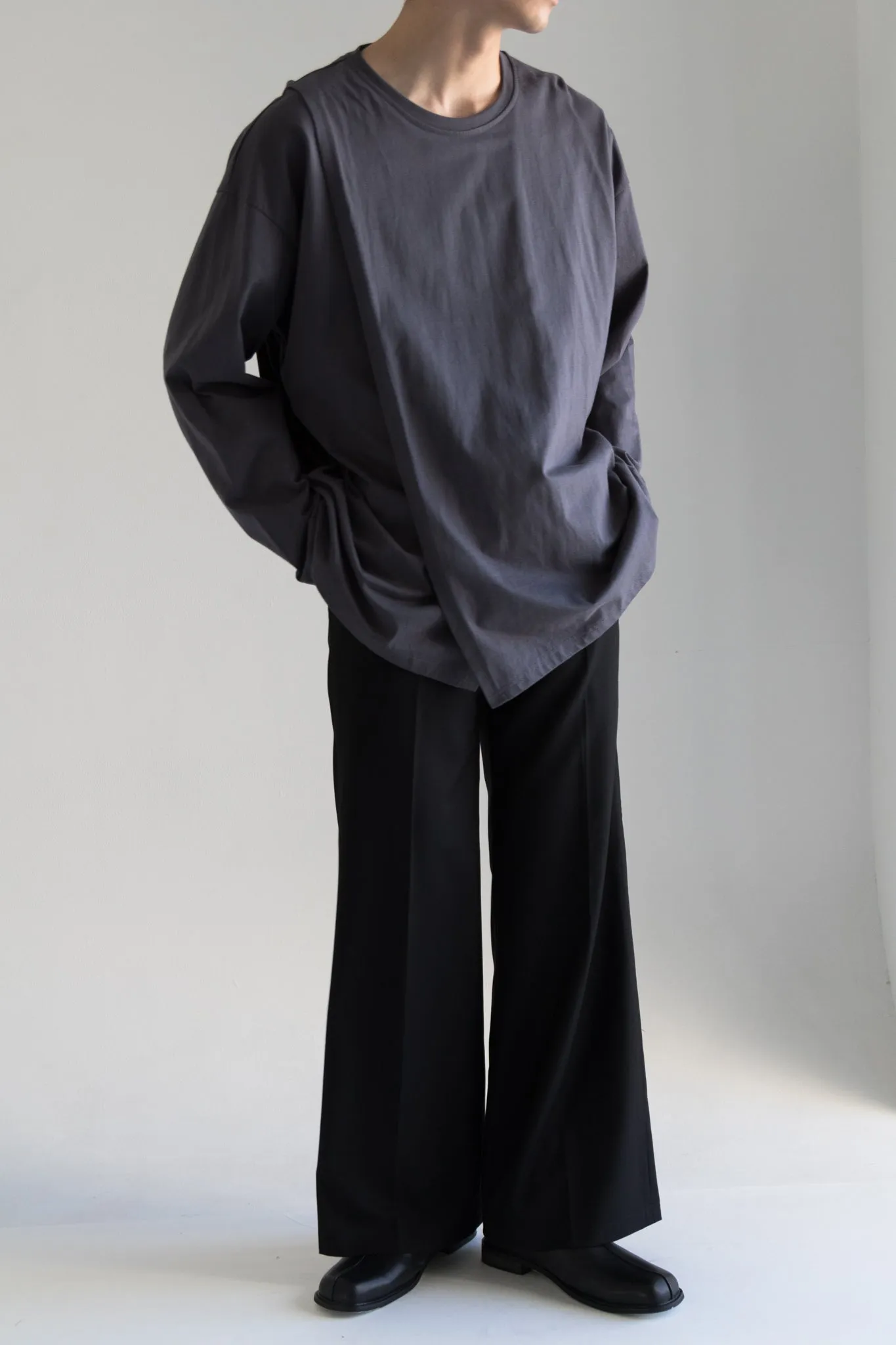 boot-cut long slacks  HL1040