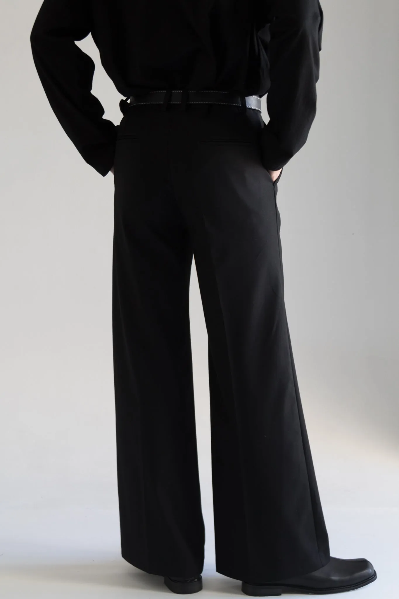 boot-cut long slacks  HL1040