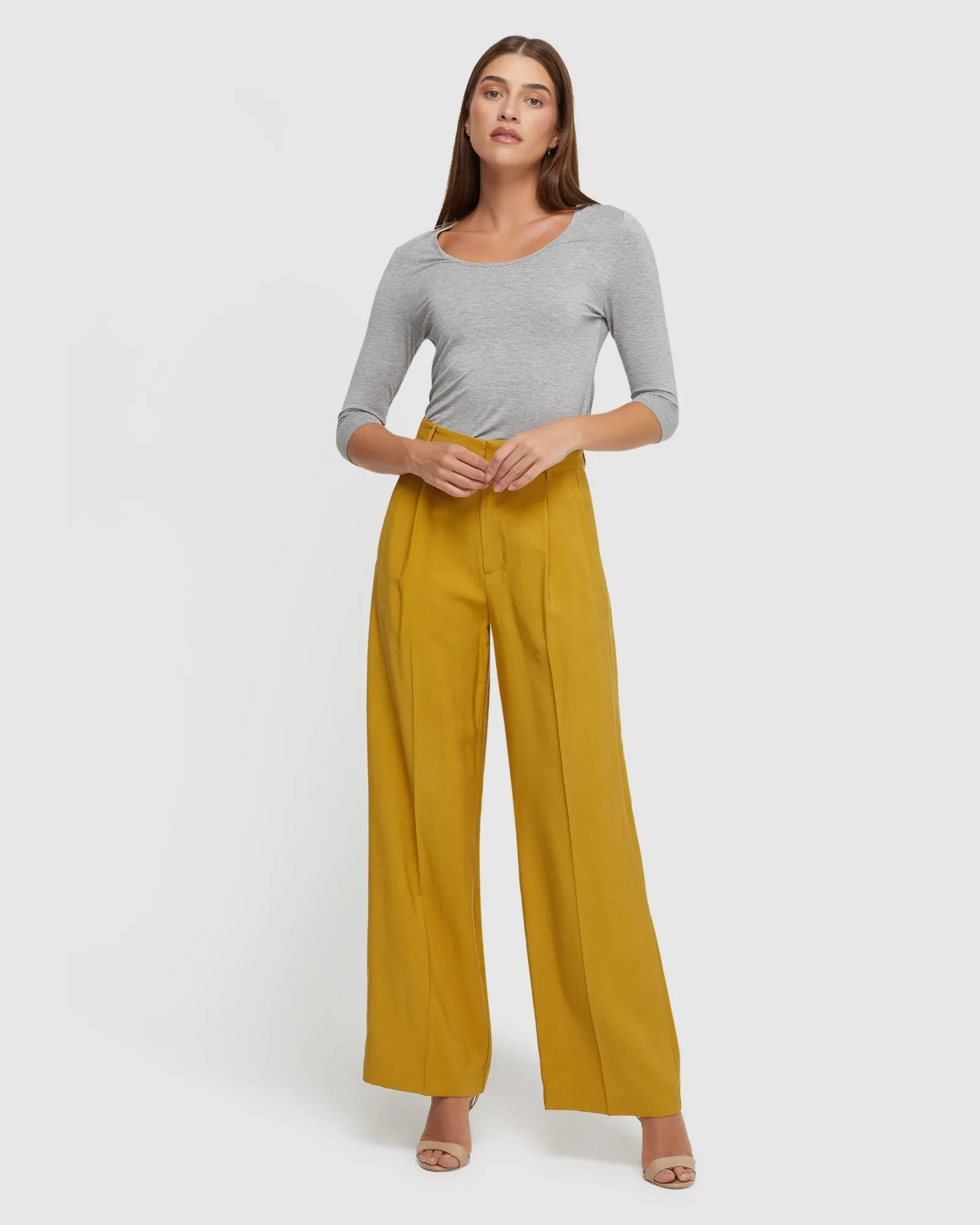 Delilah Scoop Neck Long Sleeve T-Shirt