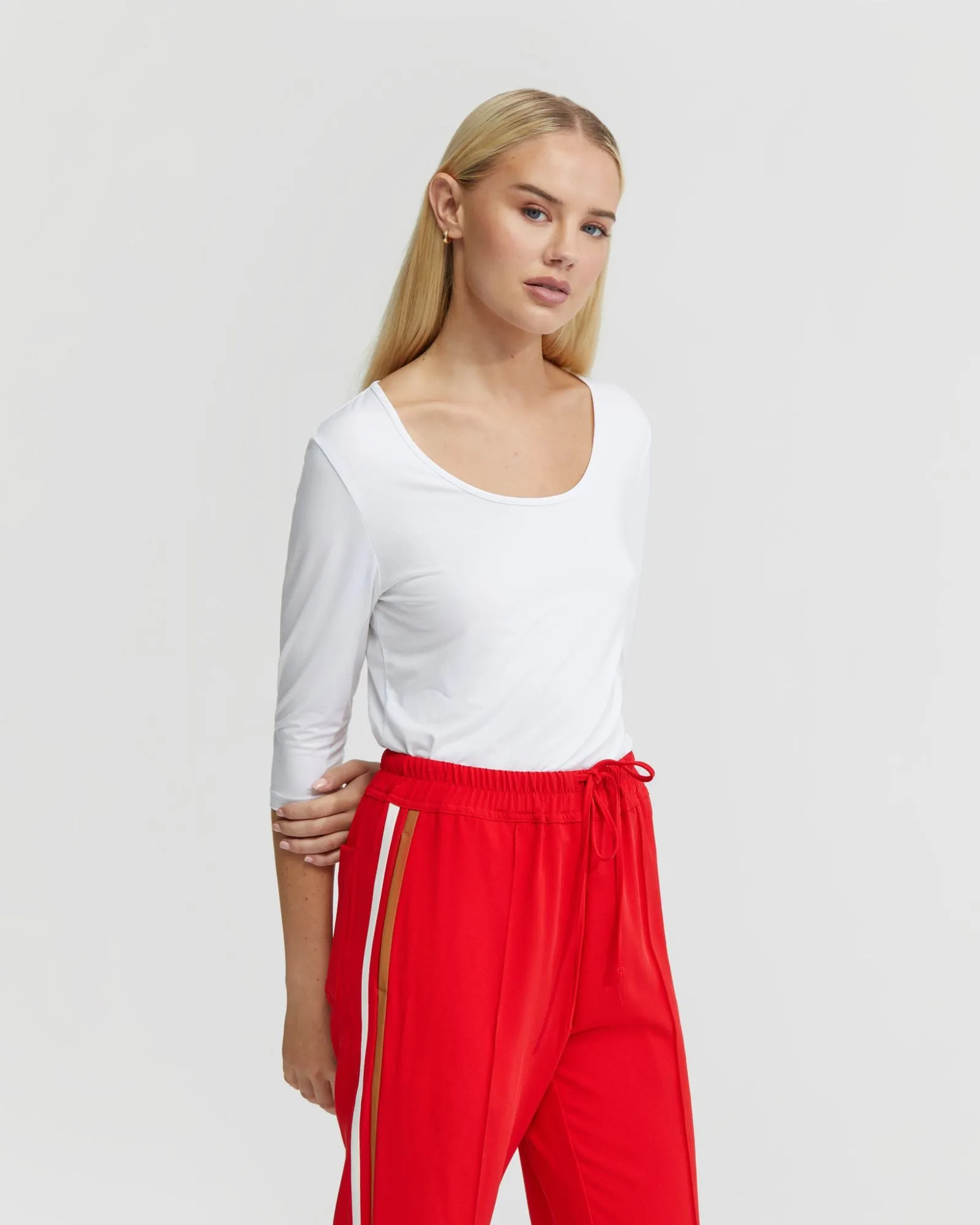 Delilah Scoop Neck Long Sleeve T-Shirt
