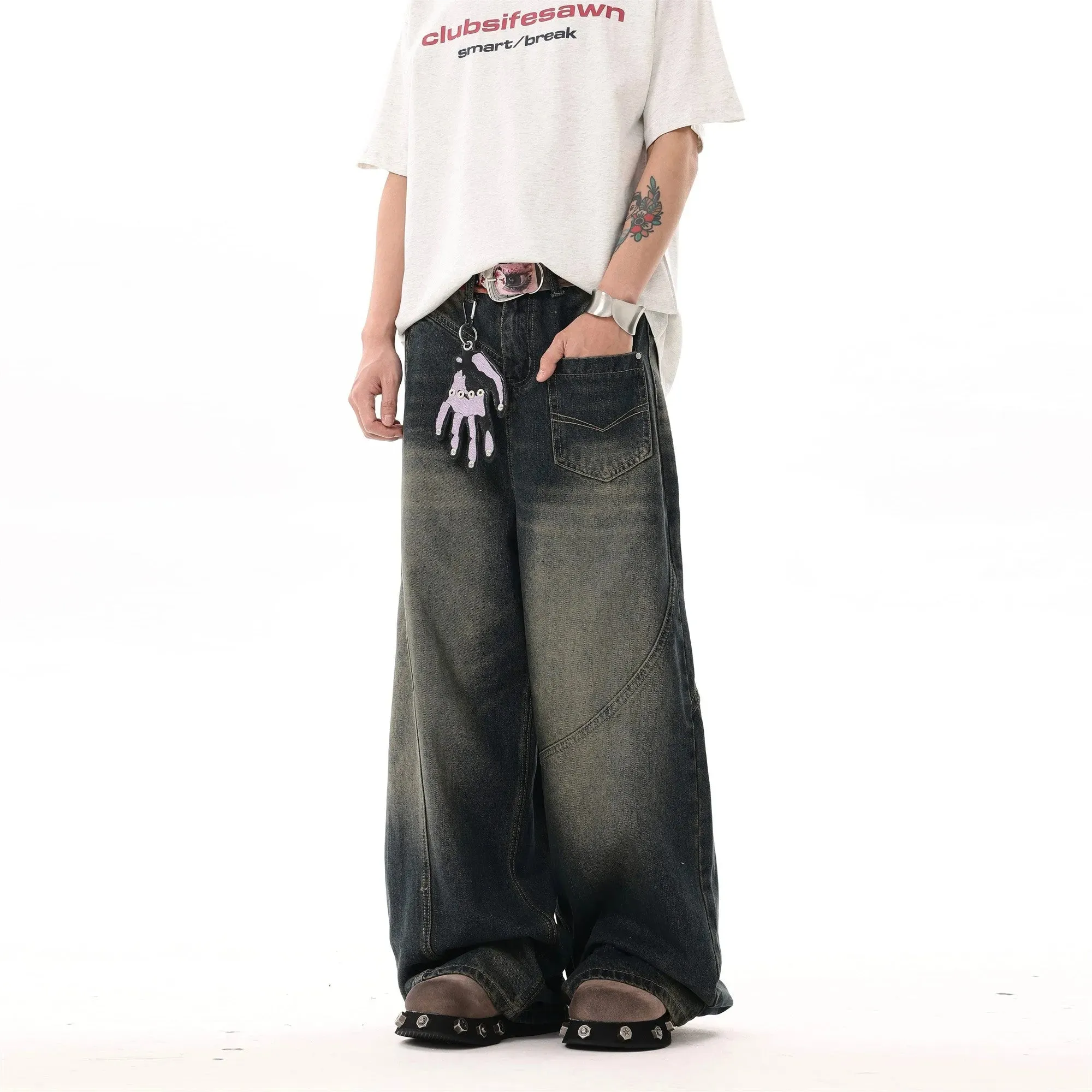 Faded Loose Jeans