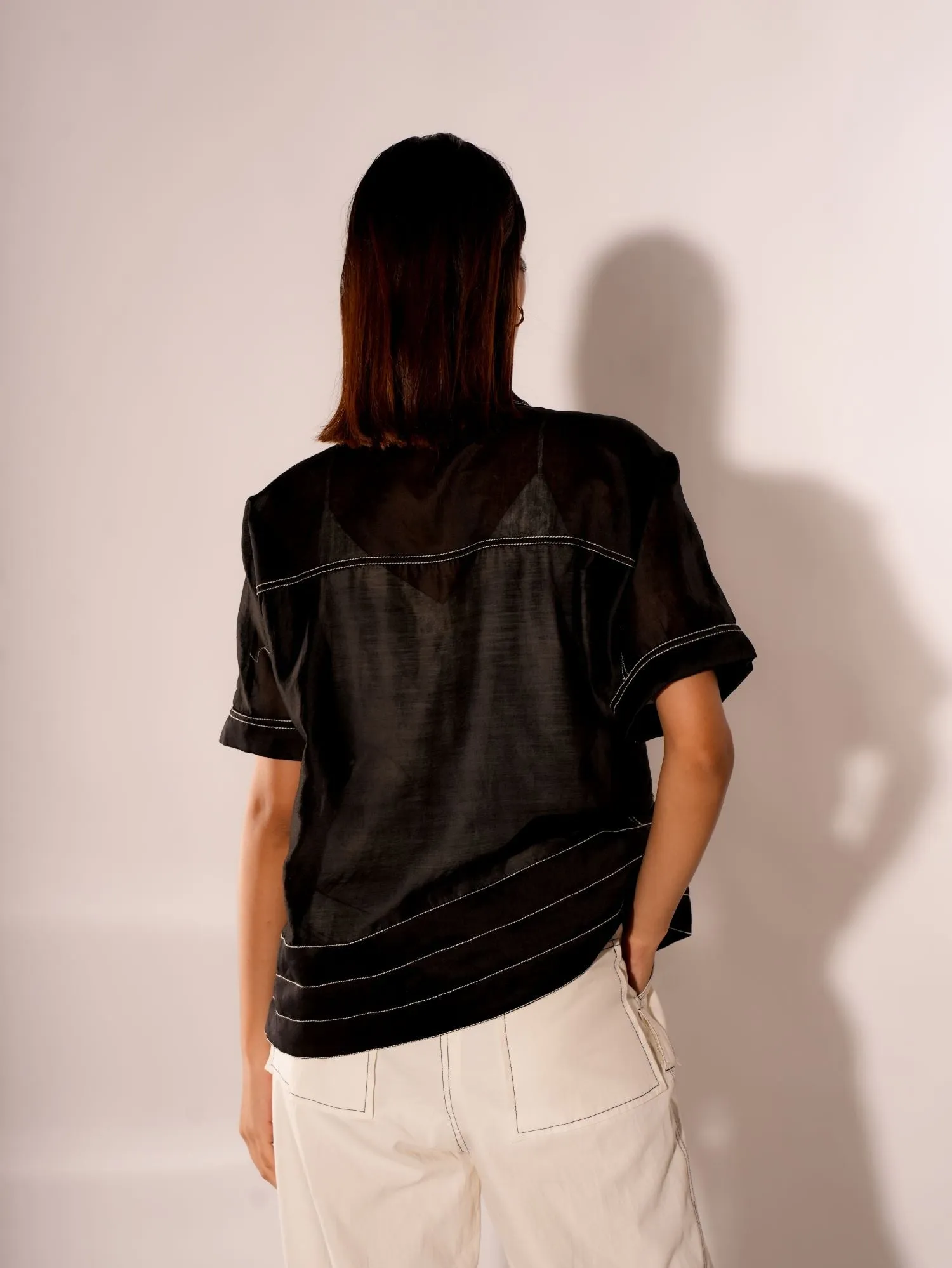 INVERTED U SHIRT BLACK