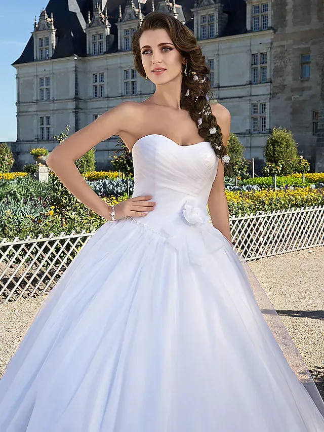 Luolandi Ball Gown Wedding Dresses Sweetheart Neckline Floor Length Tulle Sleeveless Long