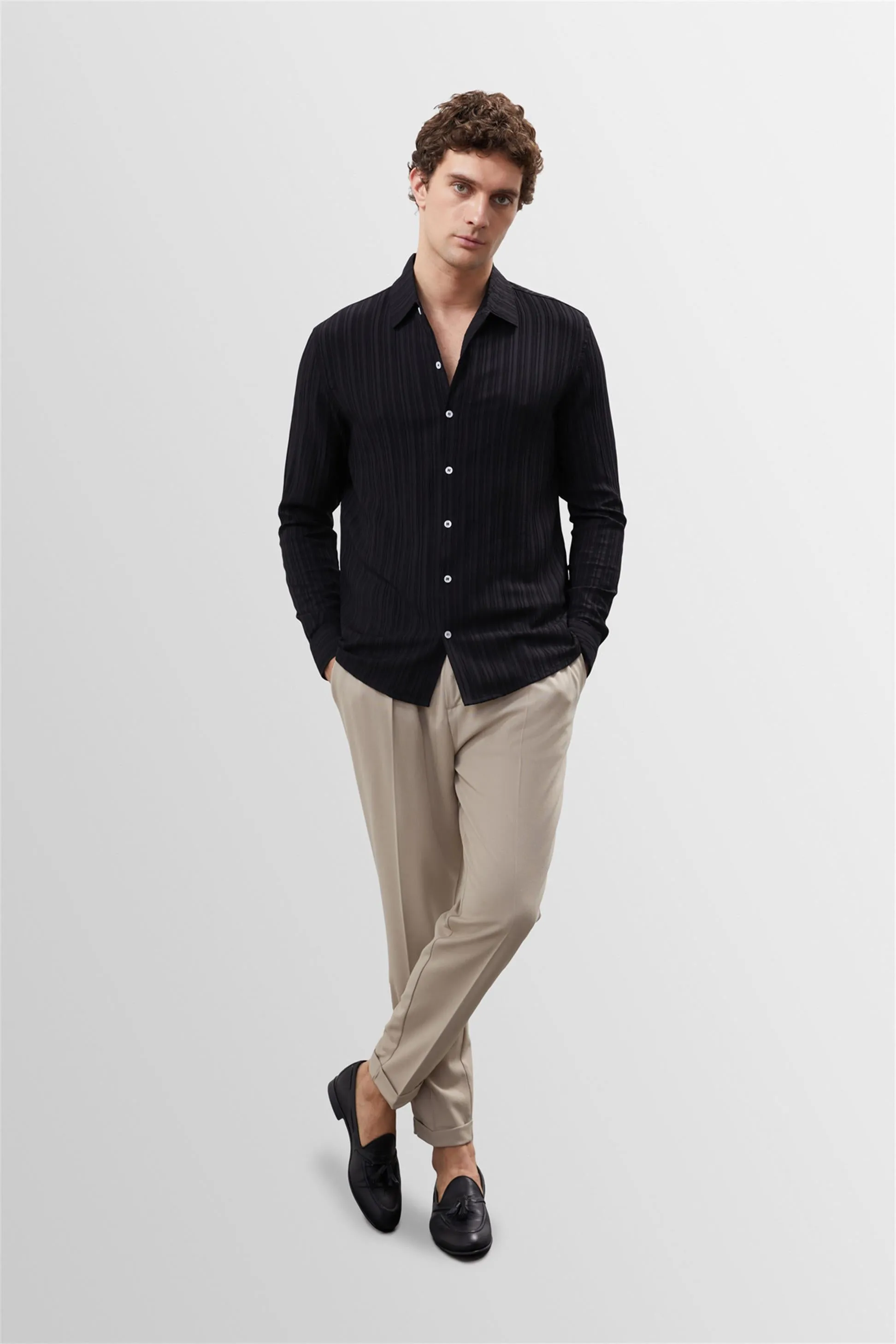 Men's Black Muslin Fabric Slim Fit  Shirt - Wessi