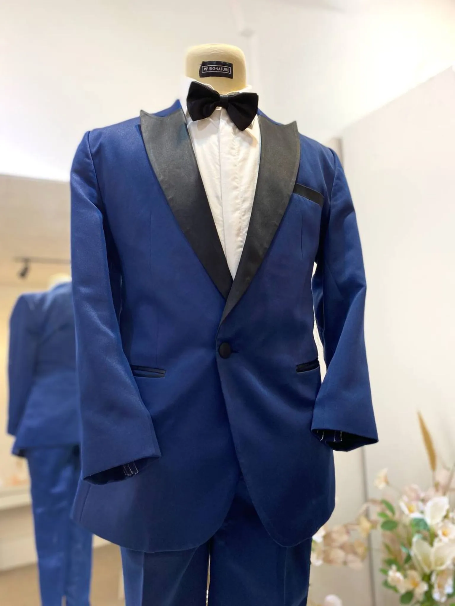 NAVY BLUE 4 - Navy Blue 2-Piece Wedding Suit with Black Peak Lapel