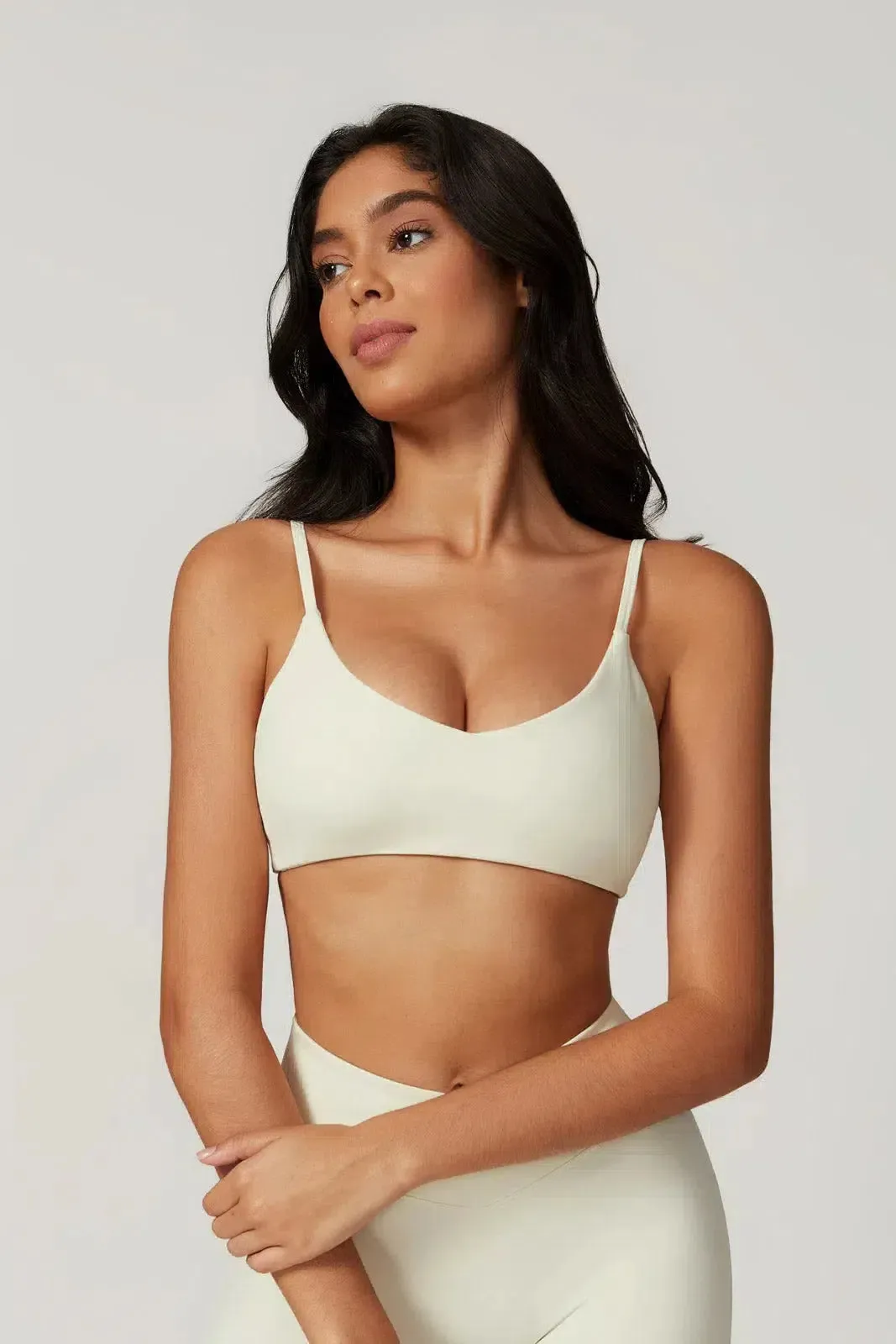 Palmira – U-neckline – Sports bra & flared leggings set