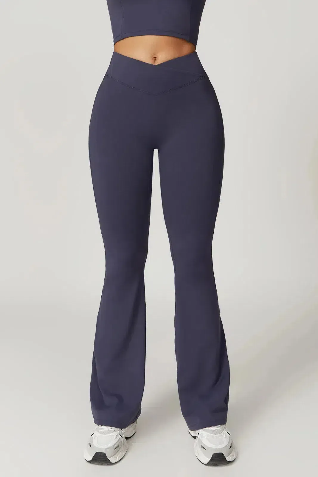 Palmira – U-neckline – Sports bra & flared leggings set