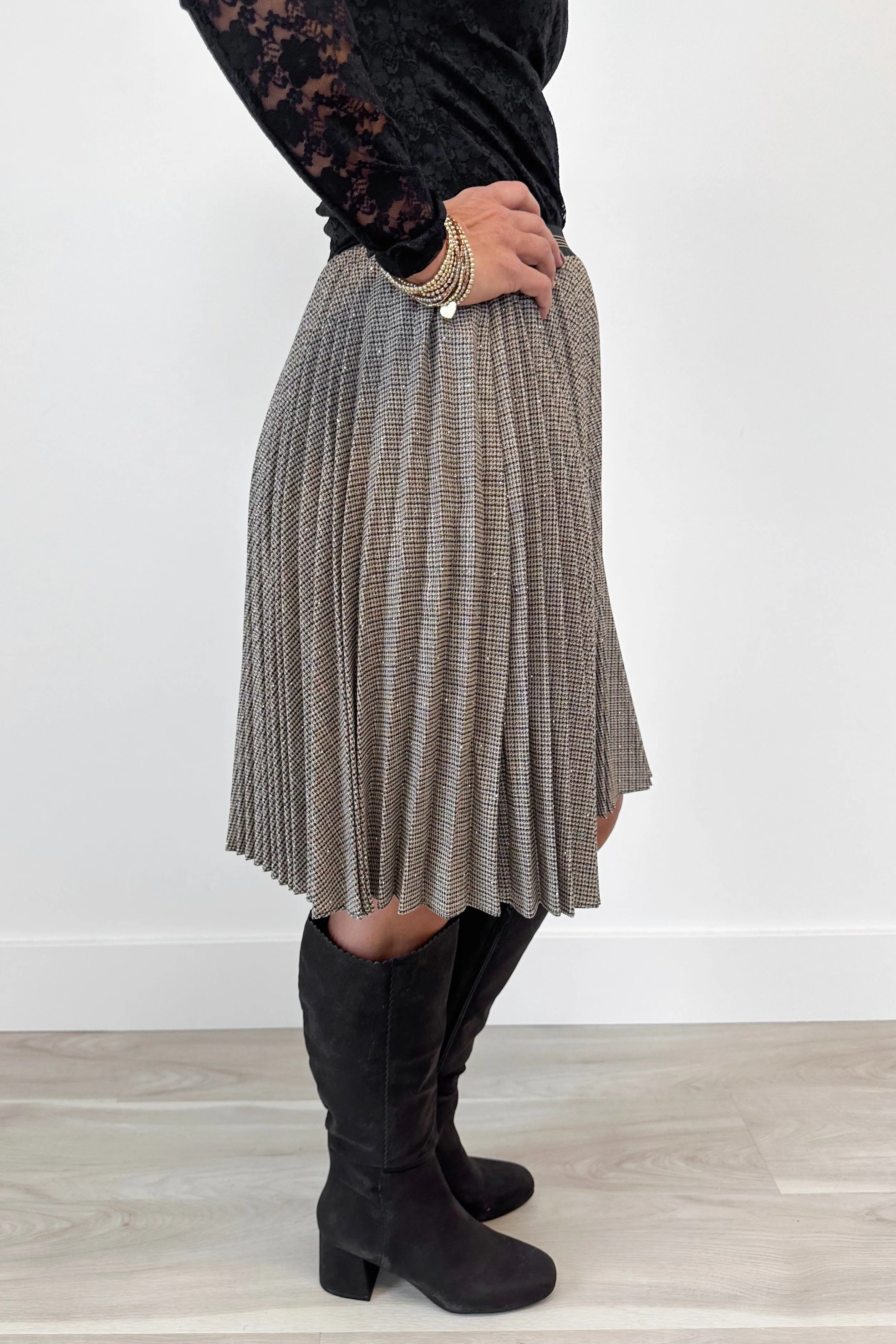 Radiating Beauty Skirt