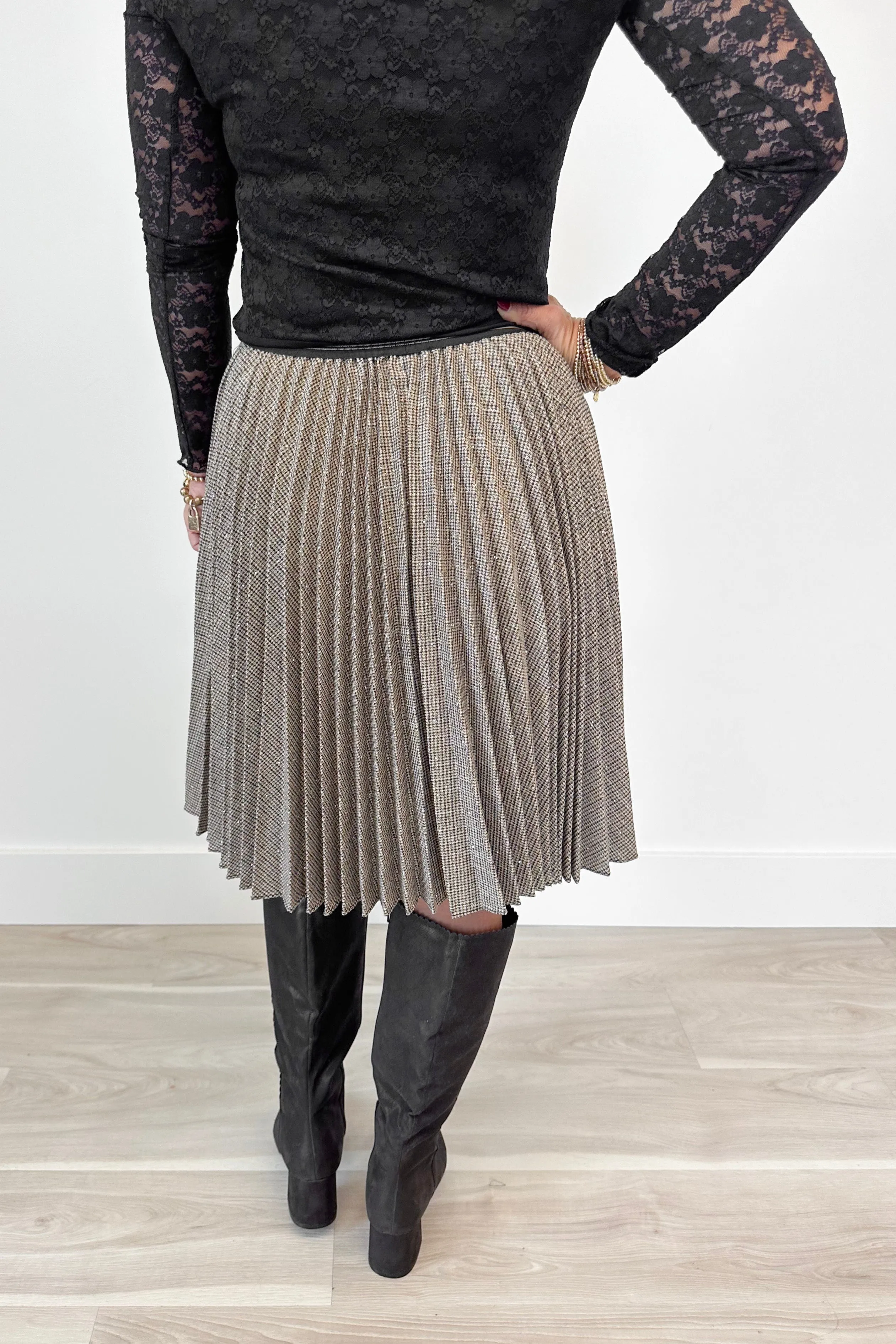 Radiating Beauty Skirt