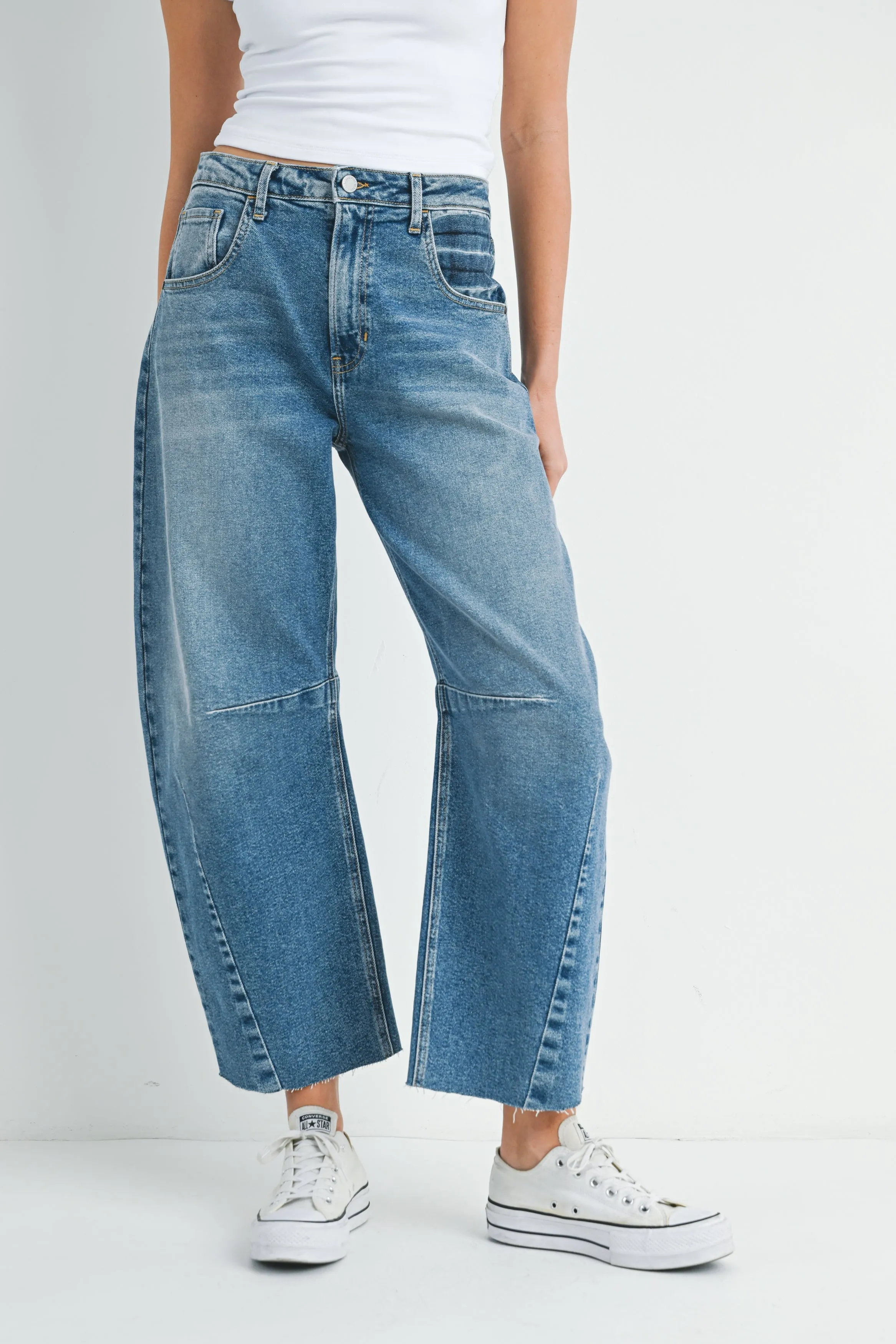The Seamed Barrel Jean - Medium Denim