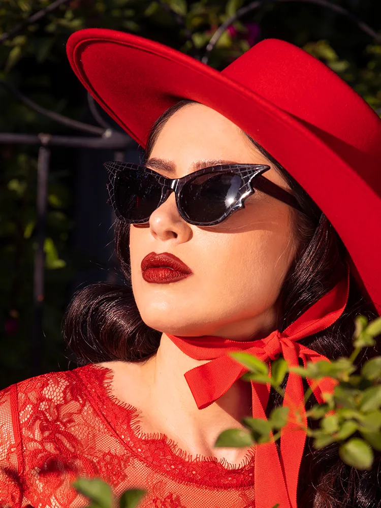 Vamp Batwing Sunglasses in Smoke Spider Web