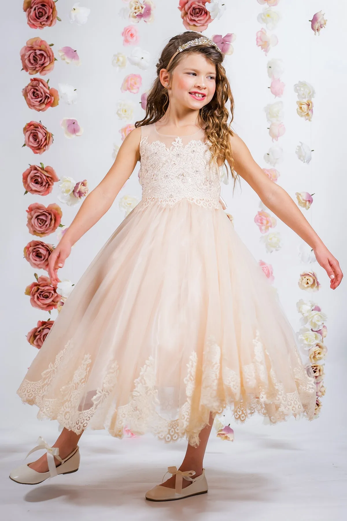 Vintage Rose Lace Appliqué Illusion Bateau Girls Dress with Plus Sizes