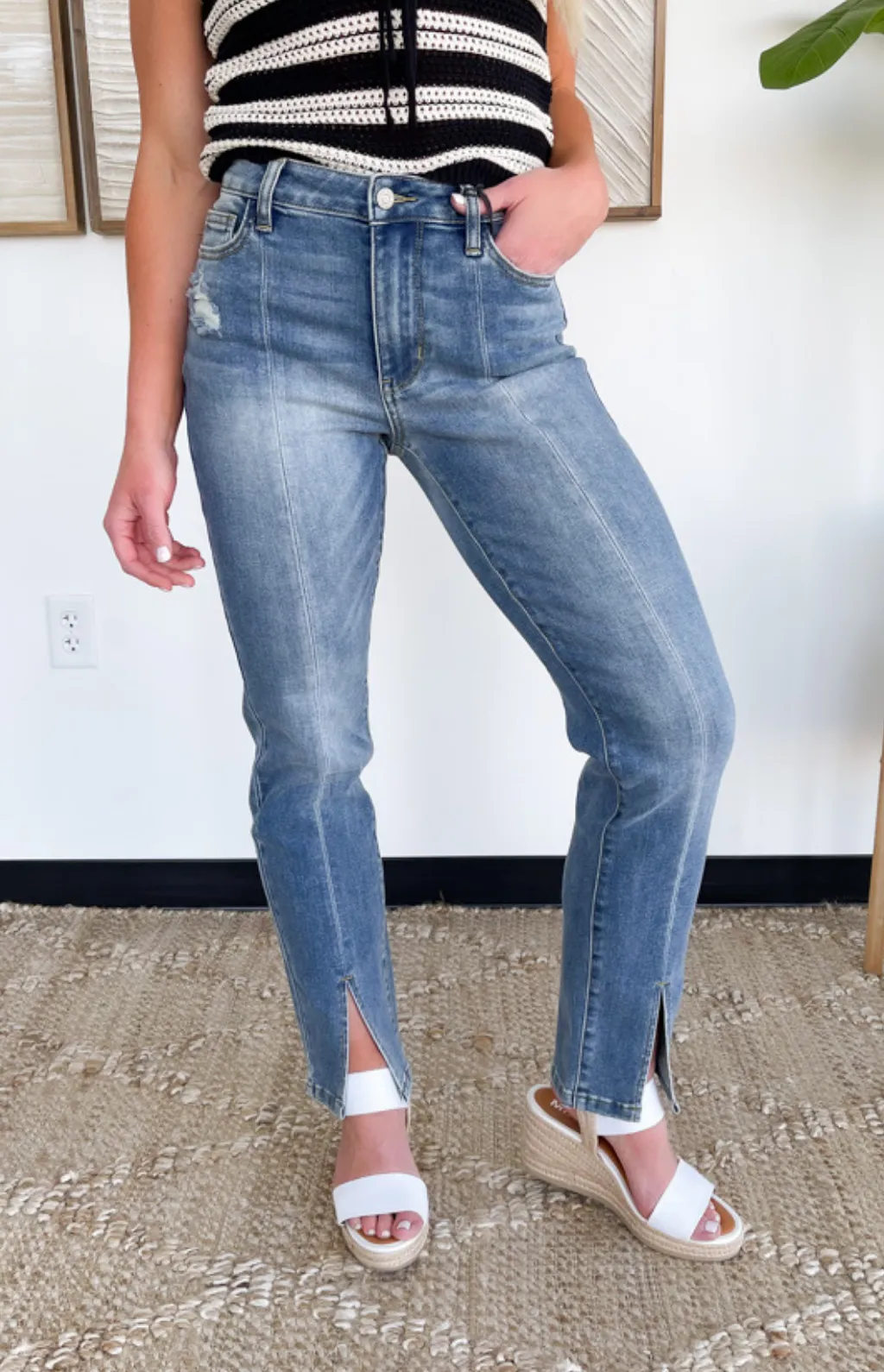Vintage Wash Front Seam & Slit Straight Judy Blue Jeans