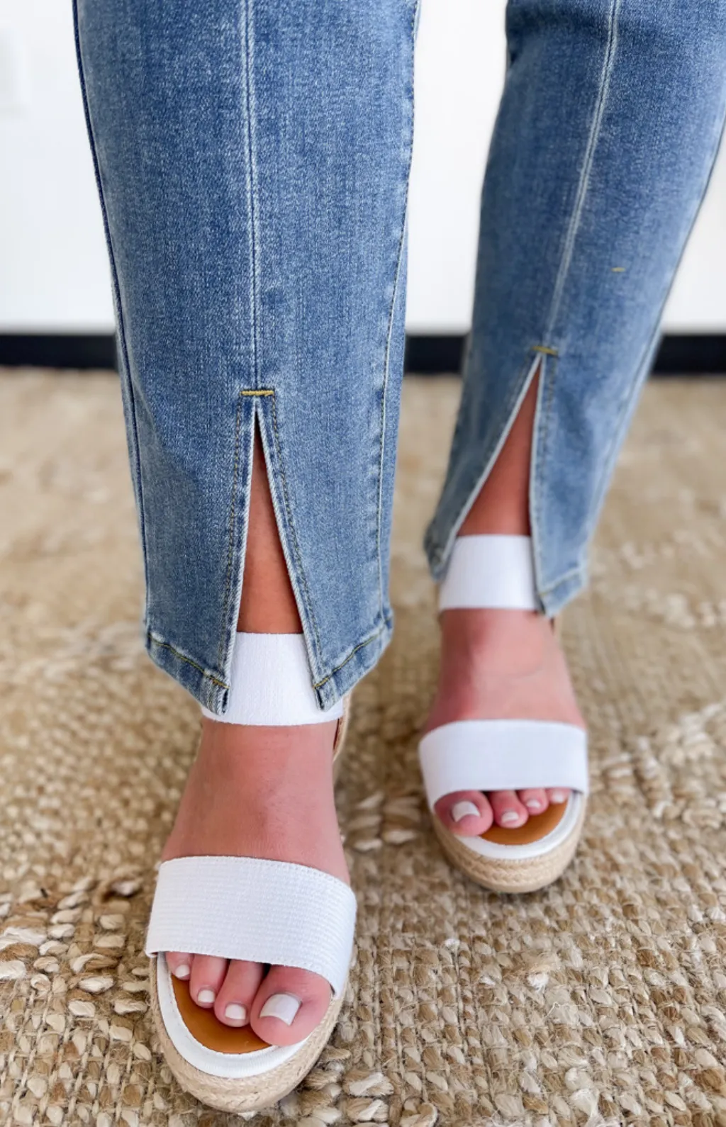 Vintage Wash Front Seam & Slit Straight Judy Blue Jeans